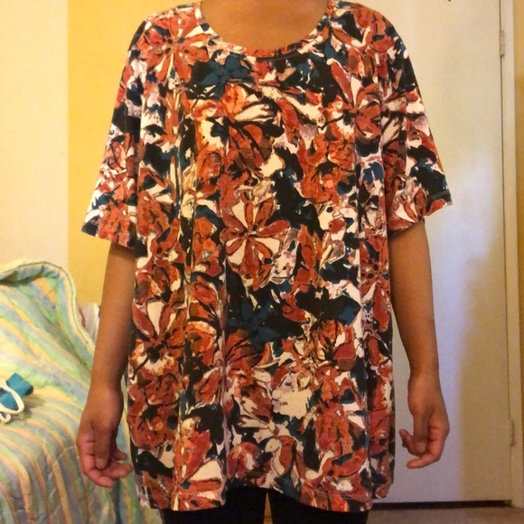 CARROL REED FLORAL TEE - Picture 3 of 5